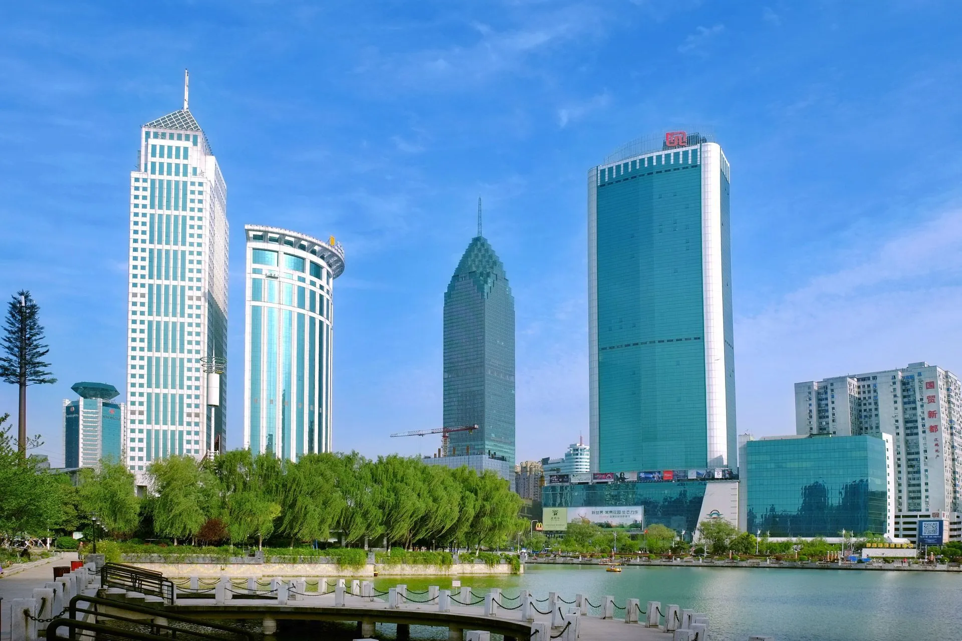 武漢新世界國貿大廈